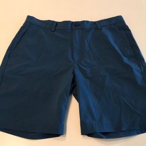 Vineyard Vines performance breaker shorts
